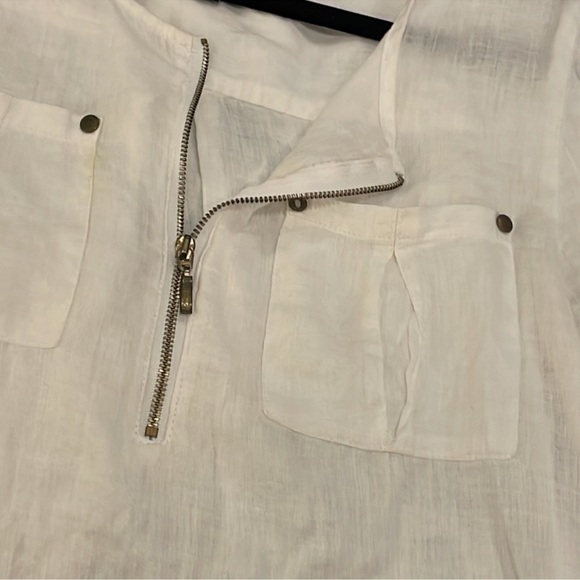 Like New linen blouse - Picture 3 of 7